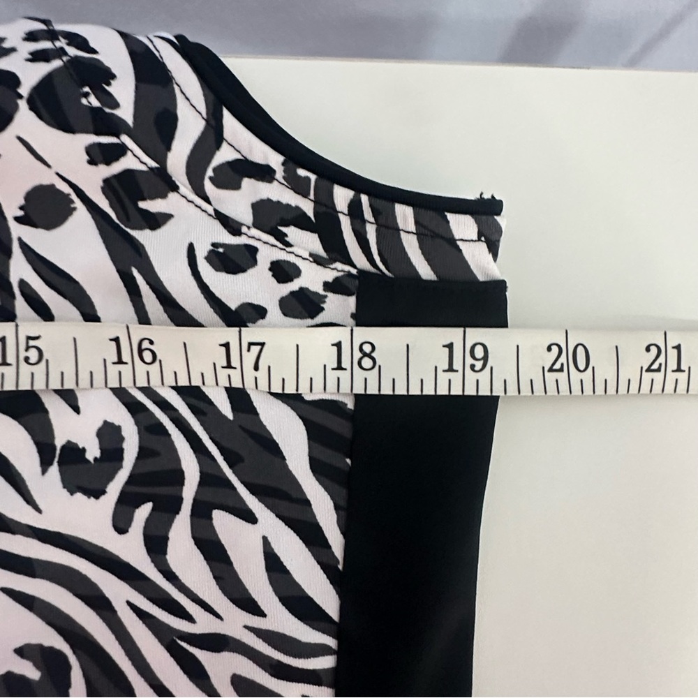 Tail Zebra Print Sleeveless Dress - Picture 6 of 8